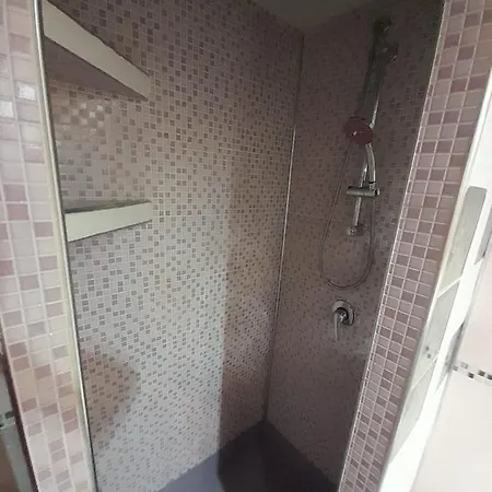 Hotel First House 3*