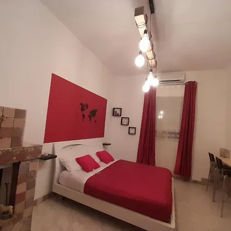 First House 3* Bríndisi