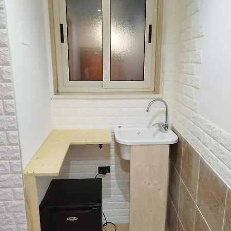 Hotel First House